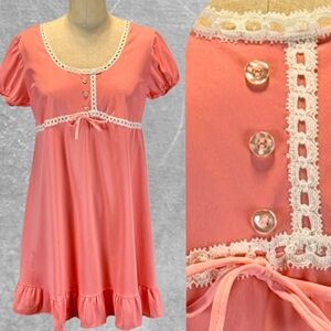VINTAGE apricot babydoll nightgown short pull sleeve tatted lace ruffle 60s 70s